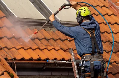 Démoussage et hydrofuge de toiture à Chouy